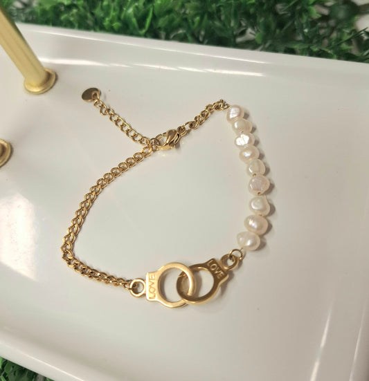 Bracelet menottes perles